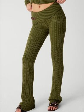 Frankies Bikinis Fleur Cable Cloud Knit Pant in Jade Green
